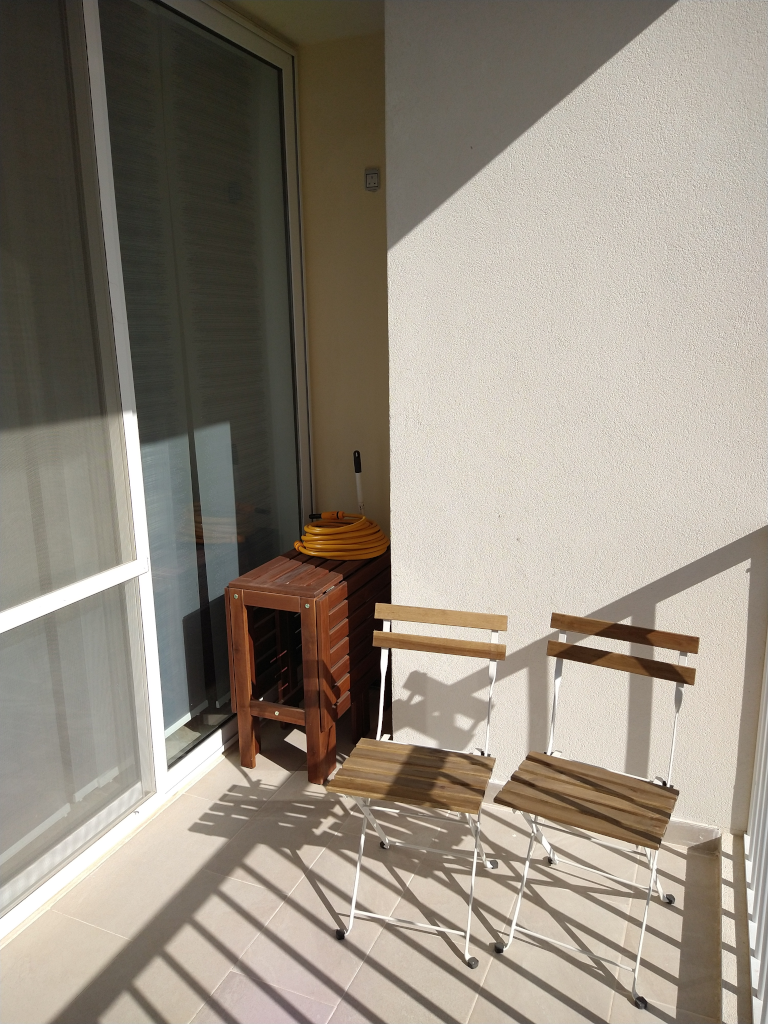 Balcony left